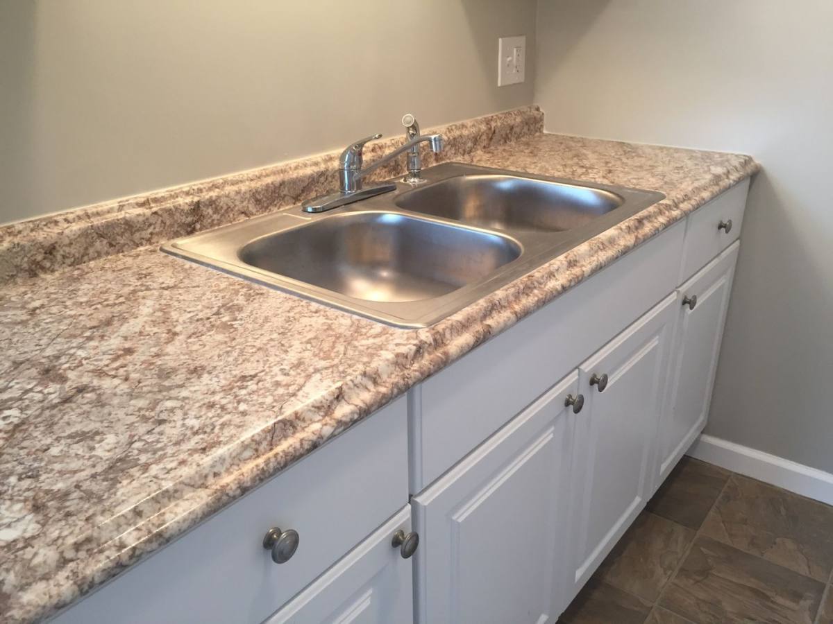 Apartment for rent at 8759 Reading Rd, Cincinnati, OH 45215