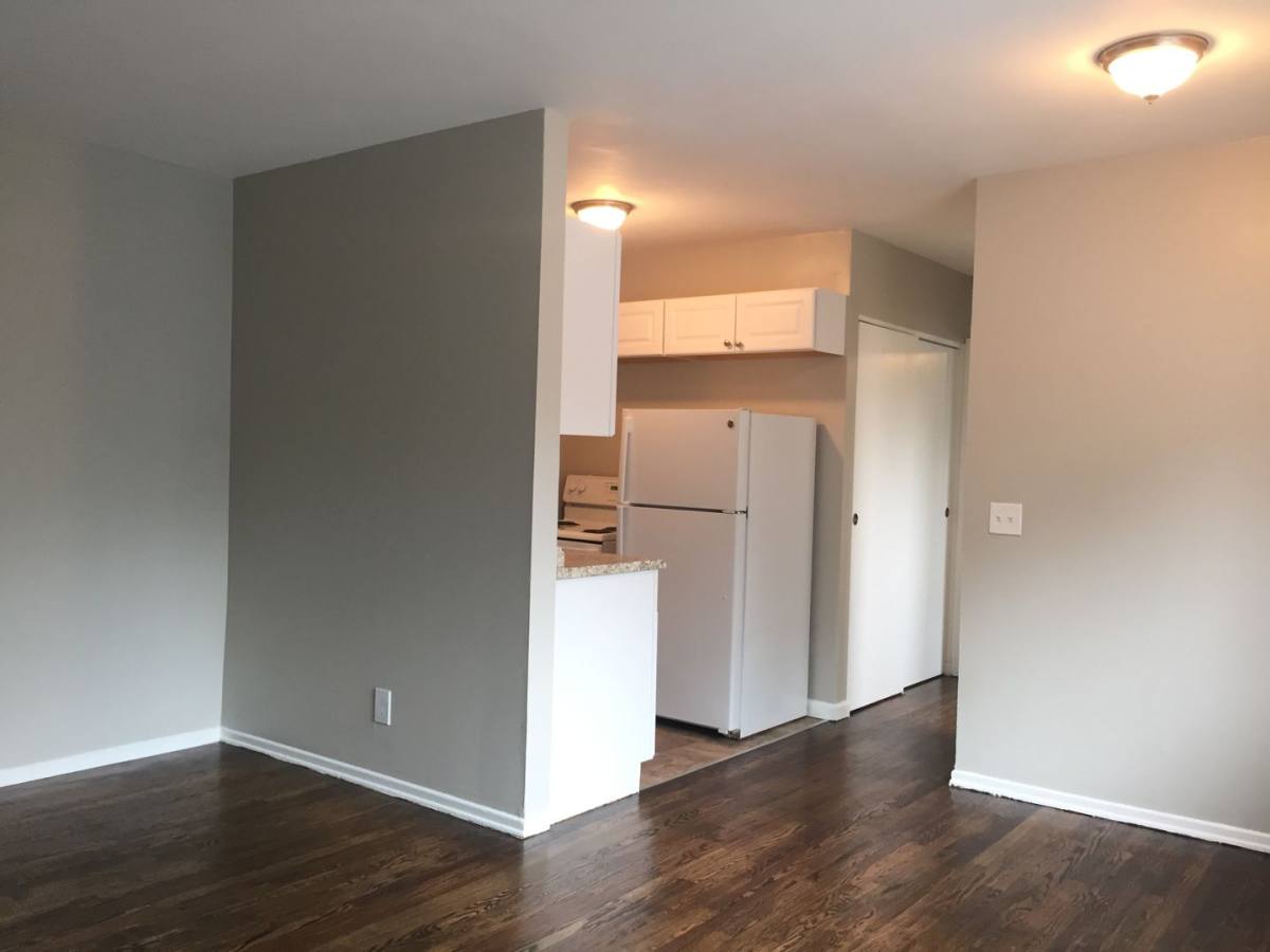 Apartment for rent at 8759 Reading Rd, Cincinnati, OH 45215