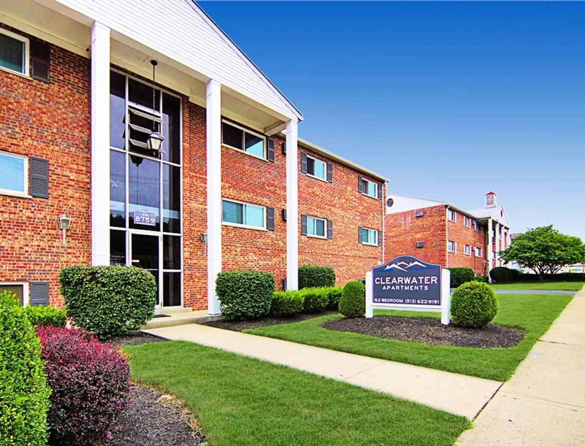 Apartment for rent at 8759 Reading Rd, Cincinnati, OH 45215