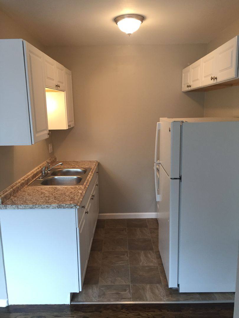 Apartment for rent at 8759 Reading Rd, Cincinnati, OH 45215