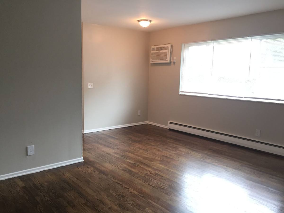 Apartment for rent at 8759 Reading Rd, Cincinnati, OH 45215