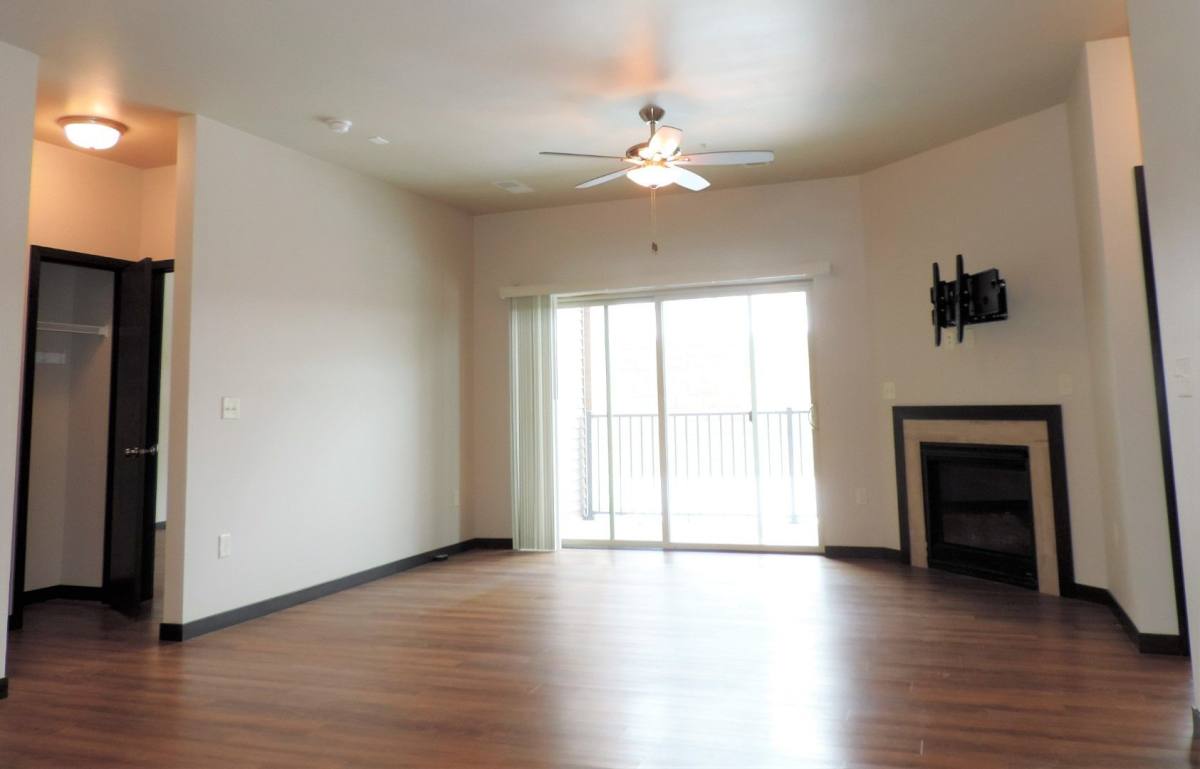 Apartment for rent at 613 N 1st Ave, Iowa City, IA 52245