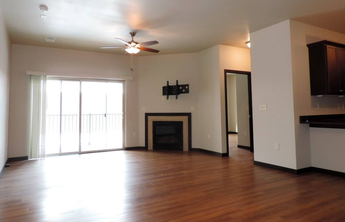 Apartment for rent at 613 N 1st Ave, Iowa City, IA 52245