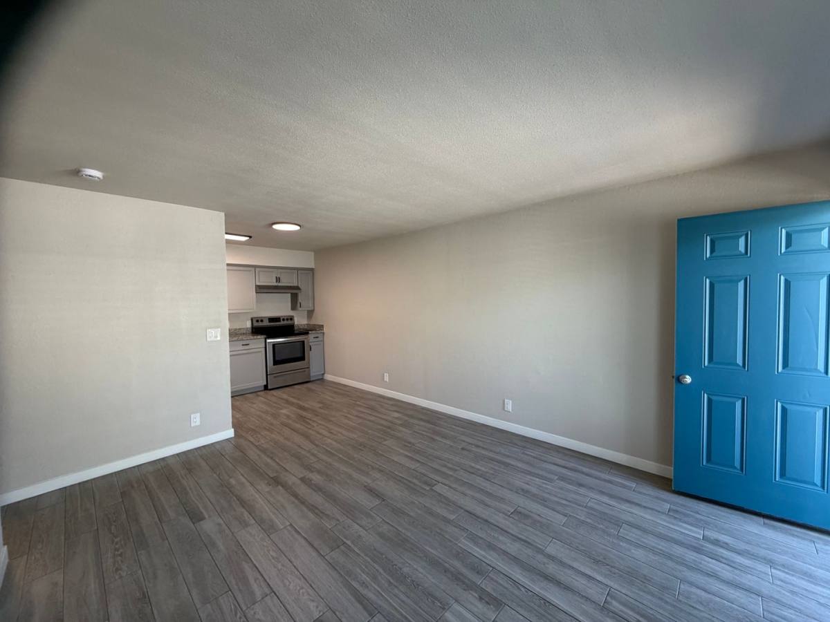 Apartment for rent at 116 N Yosemite Ave, Fresno, CA 93701