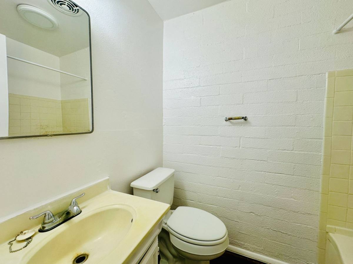 Apartment for rent at 1429-1471 N Swan Rd, Tucson, AZ 85712
