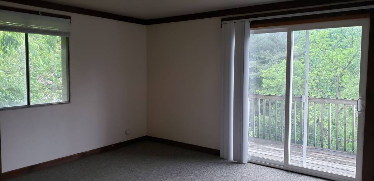 Apartment for rent at 86 Mason St, Morgantown, WV 26505