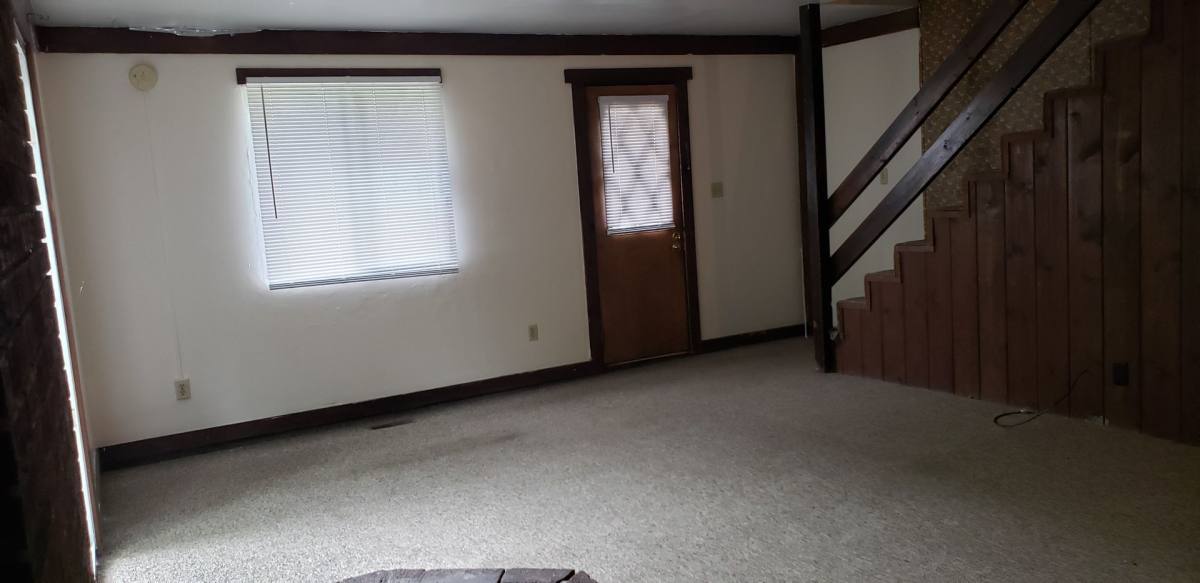 Apartment for rent at 86 Mason St, Morgantown, WV 26505