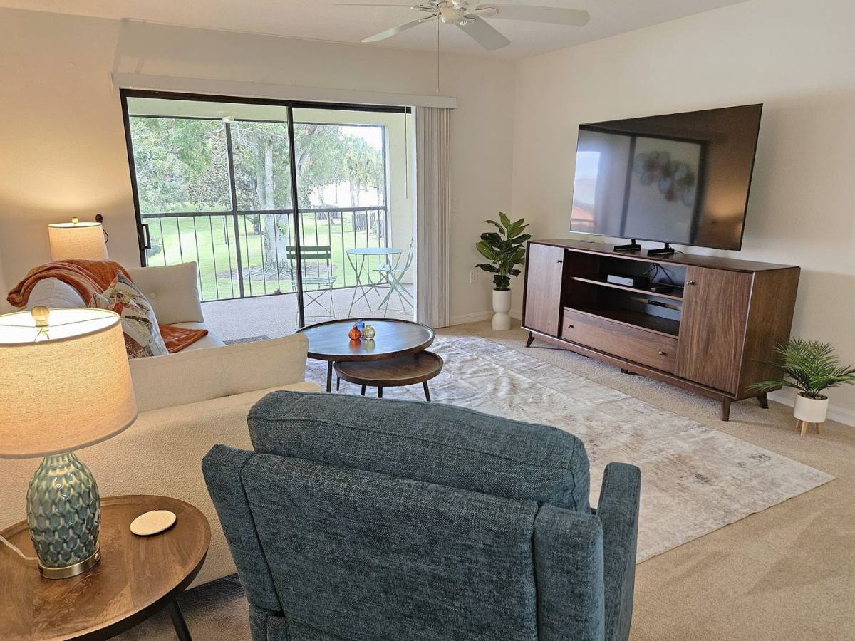Condo for rent at 764 Avenida Estancia, Venice, FL 34292