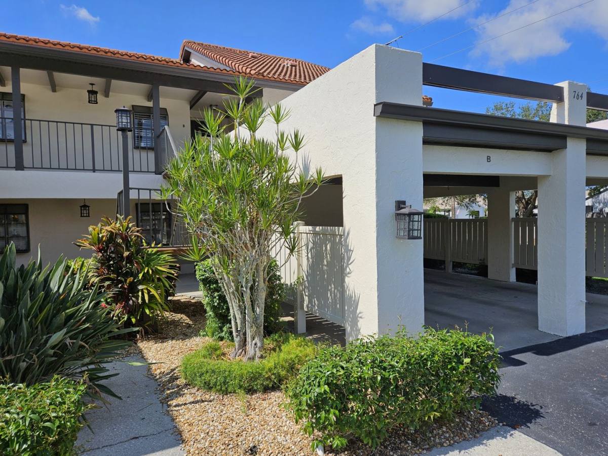Condo for rent at 764 Avenida Estancia, Venice, FL 34292