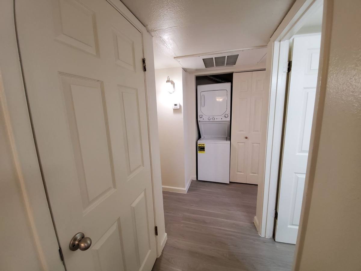 Apartment for rent at 210 N Alma School Rd, Mesa, AZ 85201
