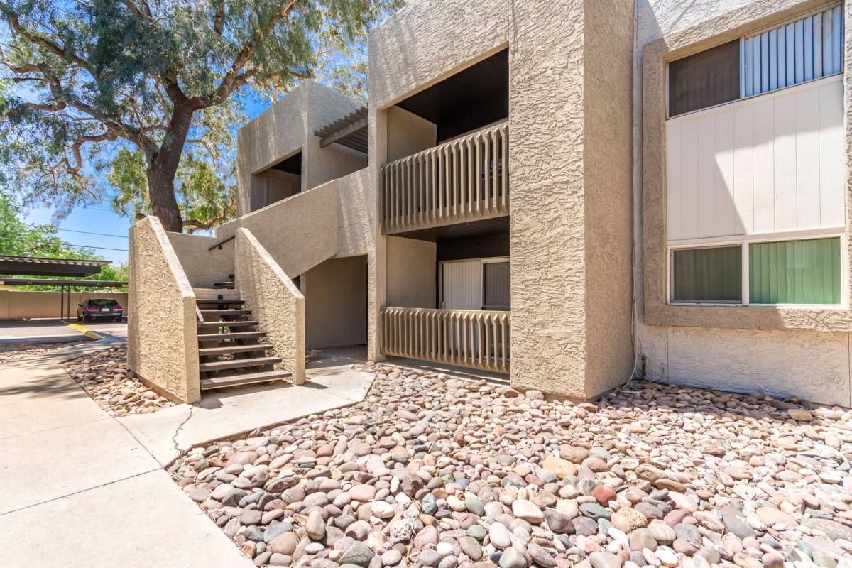 Apartment for rent at 210 N Alma School Rd, Mesa, AZ 85201