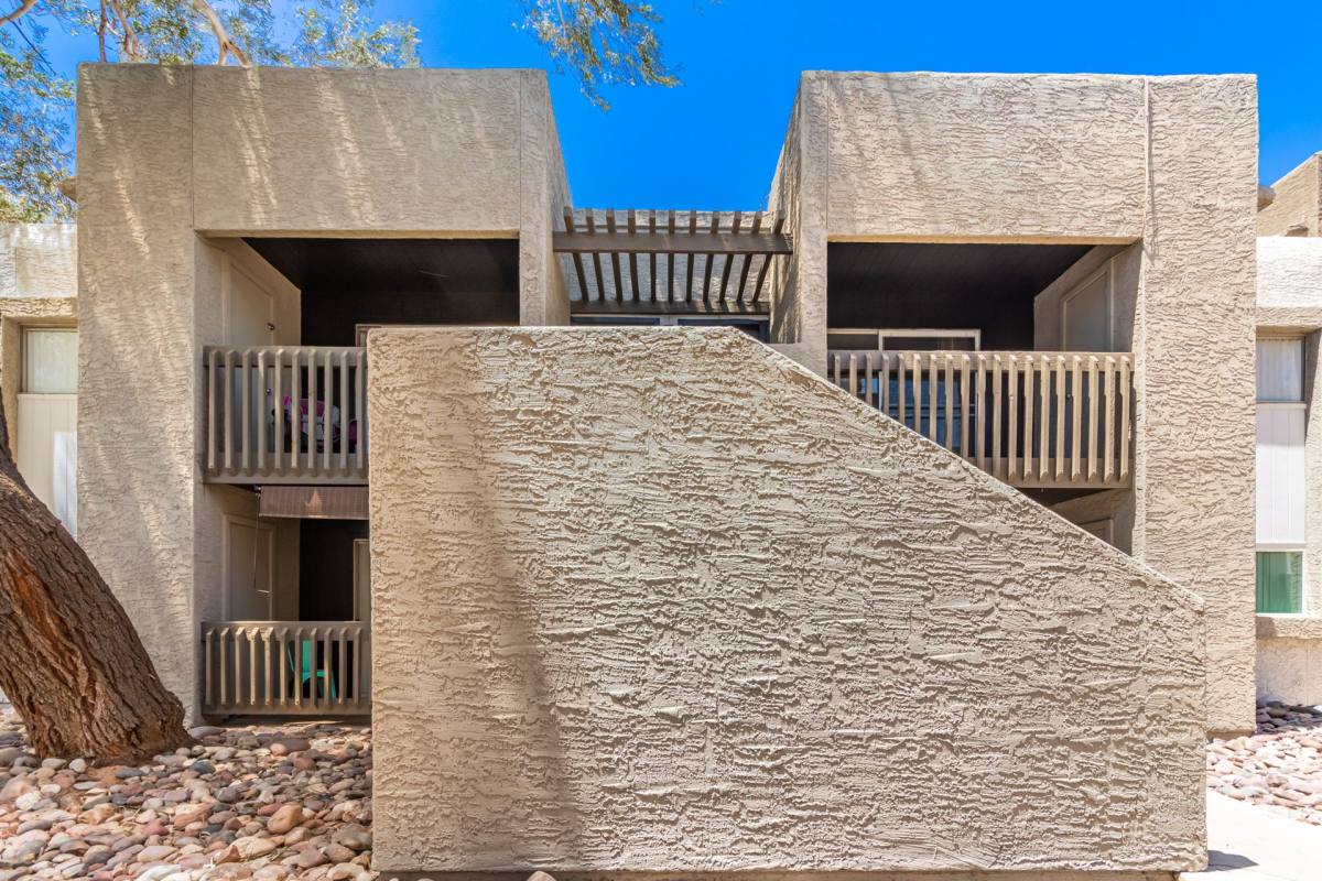 Apartment for rent at 210 N Alma School Rd, Mesa, AZ 85201