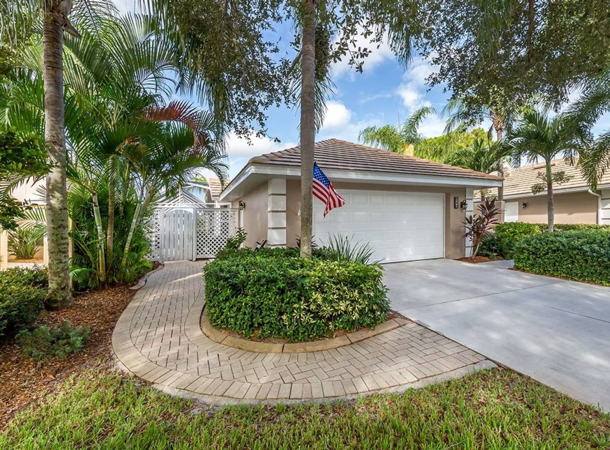 Apartment for rent at 540 Clubside Circle, Venice, FL 34293