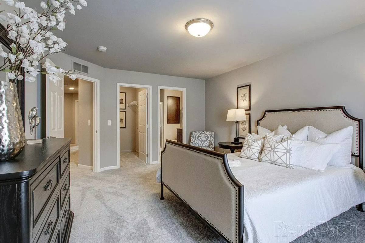 Townhouse for rent at 4694 Club House Dr, Lake Orion, MI 48359