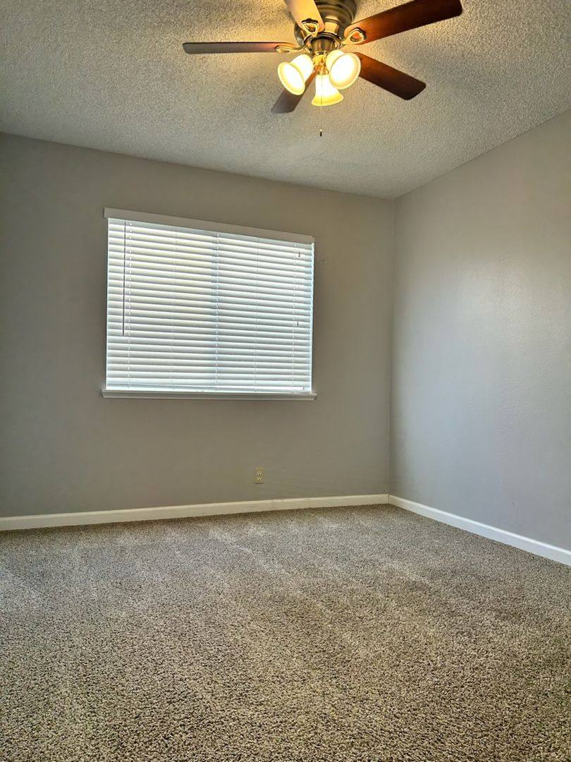 Apartment for rent at 933 W Atkins Ave, Ridgecrest, CA 93555