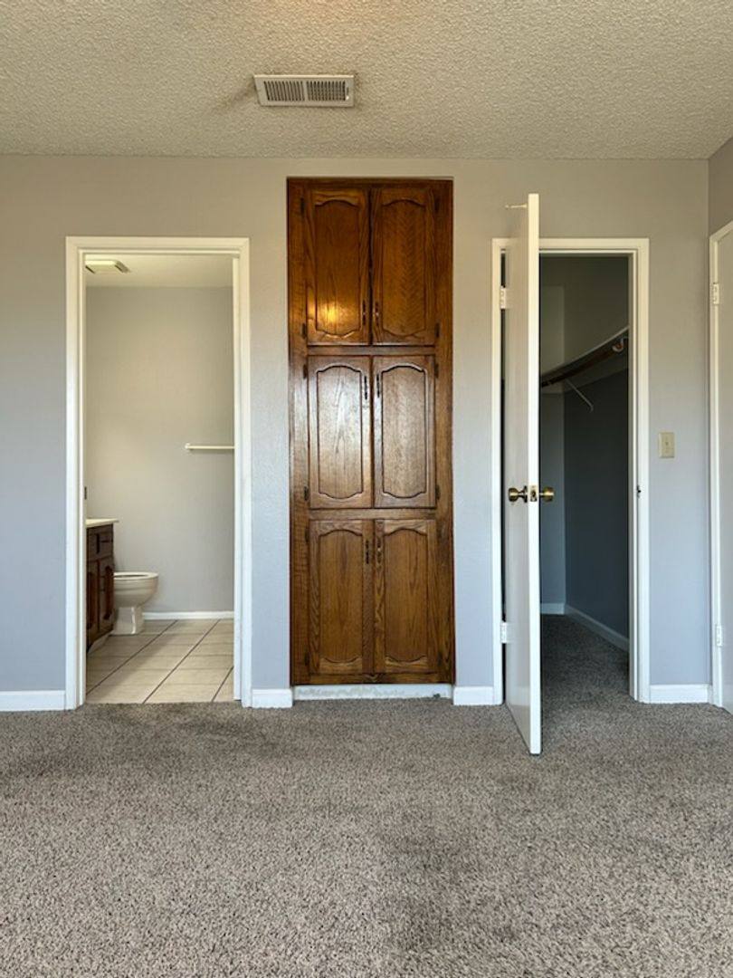 Apartment for rent at 933 W Atkins Ave, Ridgecrest, CA 93555