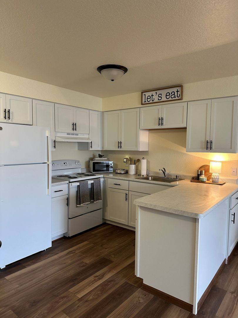 Apartment for rent at 2531 - 2557 W Waukau Ave, Oshkosh, WI 54904