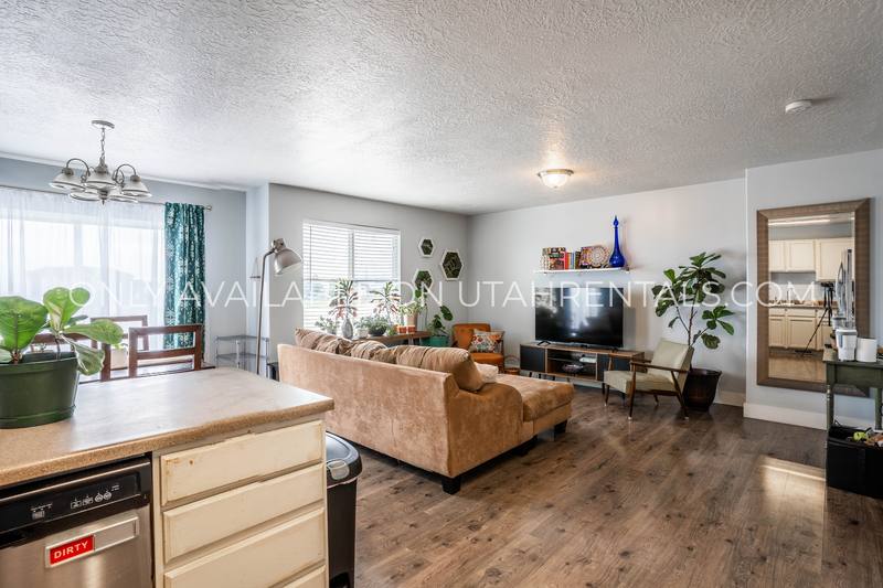 Townhouse for rent at 1256 S 1410 E #TWIN, Provo, UT 84606