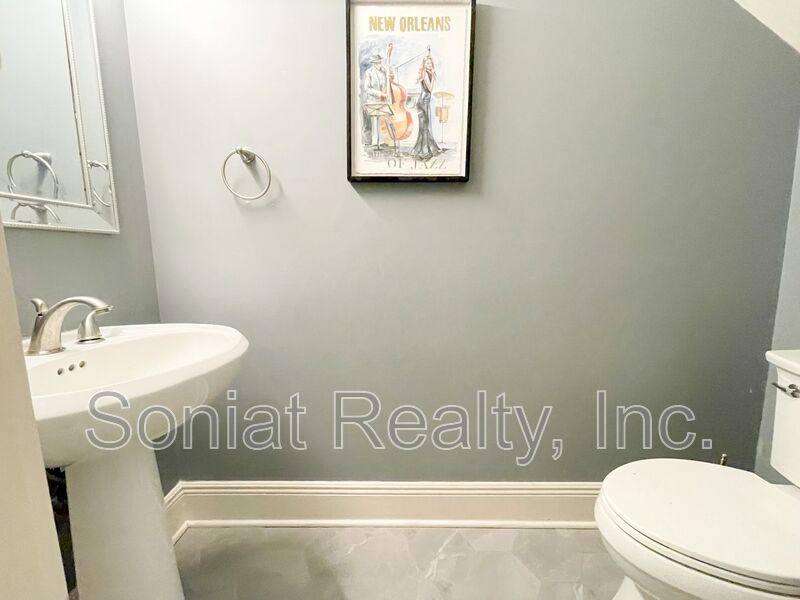 Apartment for rent at 936 Conti St #11, New Orleans, LA 70112