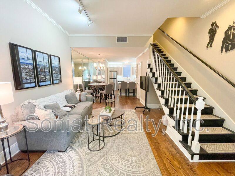 Apartment for rent at 936 Conti St #11, New Orleans, LA 70112