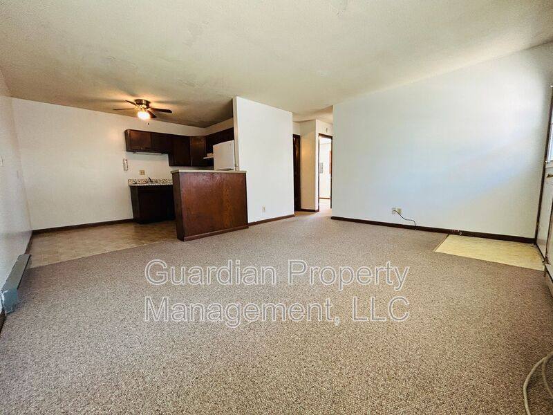 Apartment for rent at 1145 1 2 N College Dr #D1, Maryville, MO 64468