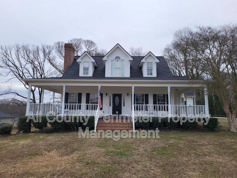 House for rent at 653 Glenn Gee Rd, Pendergrass, GA 30567