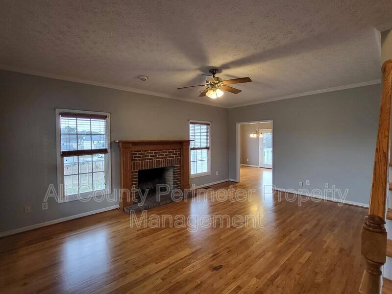 House for rent at 653 Glenn Gee Rd, Pendergrass, GA 30567