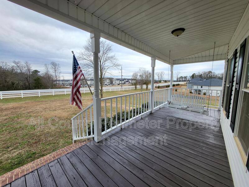 House for rent at 653 Glenn Gee Rd, Pendergrass, GA 30567
