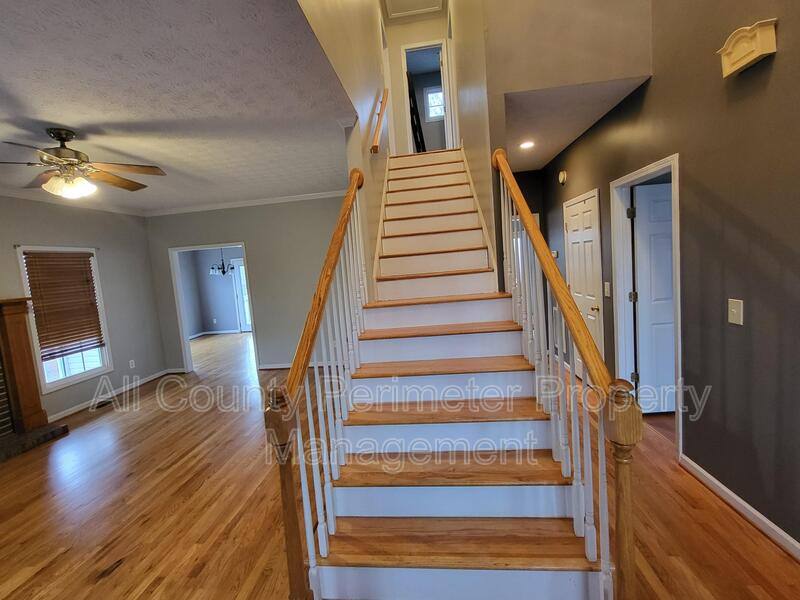 House for rent at 653 Glenn Gee Rd, Pendergrass, GA 30567