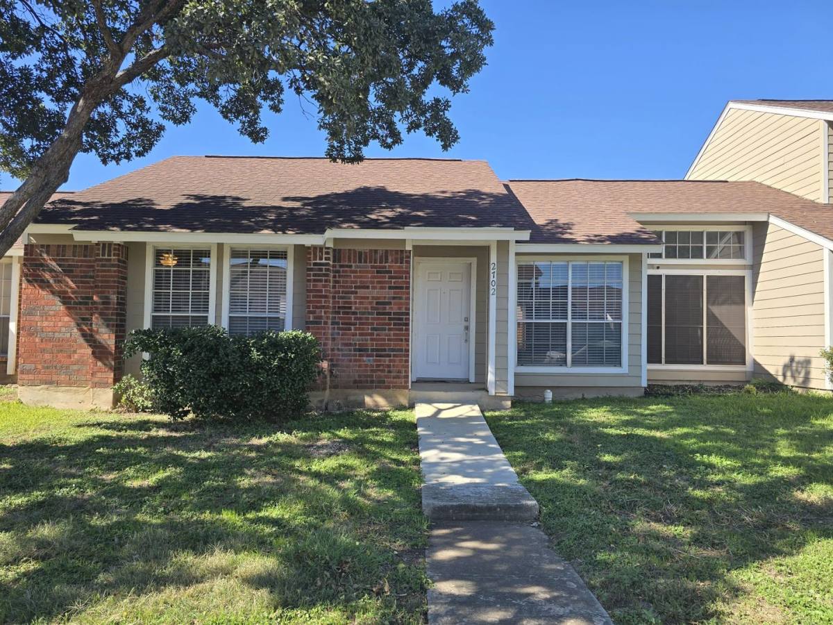Condo for rent at 9140 Timber Path, San Antonio, TX 78250