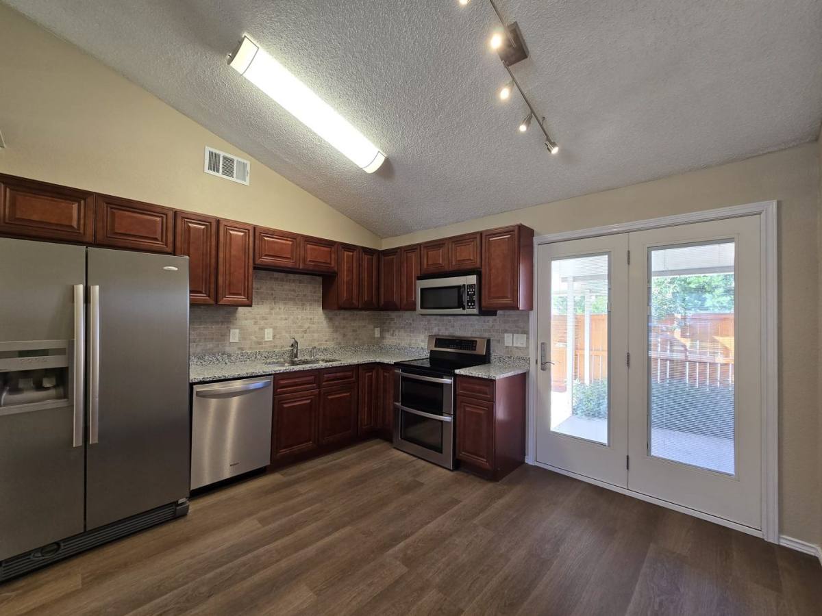 Condo for rent at 9140 Timber Path, San Antonio, TX 78250