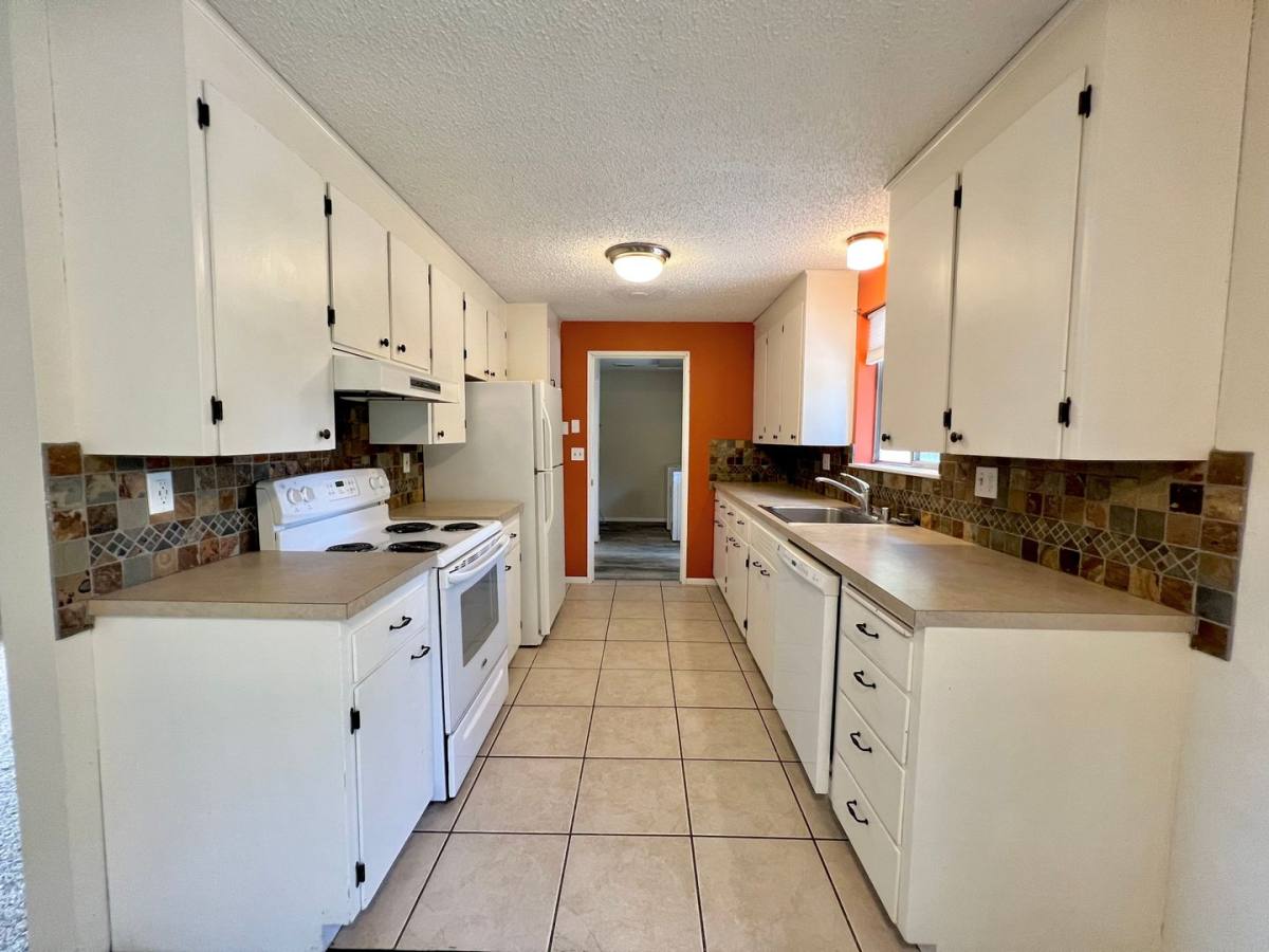 House for rent at 1707 College Place, Ellensburg, WA 98926