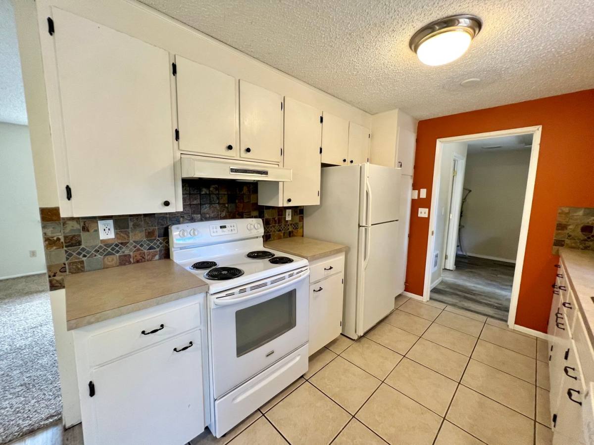 House for rent at 1707 College Place, Ellensburg, WA 98926