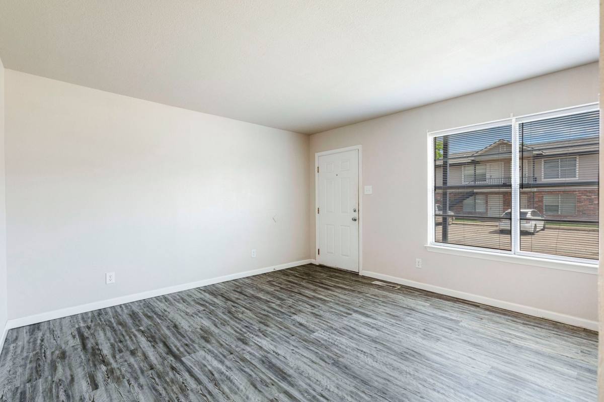 Apartment for rent at 700 N 3rd Ave, Durant, OK 74701
