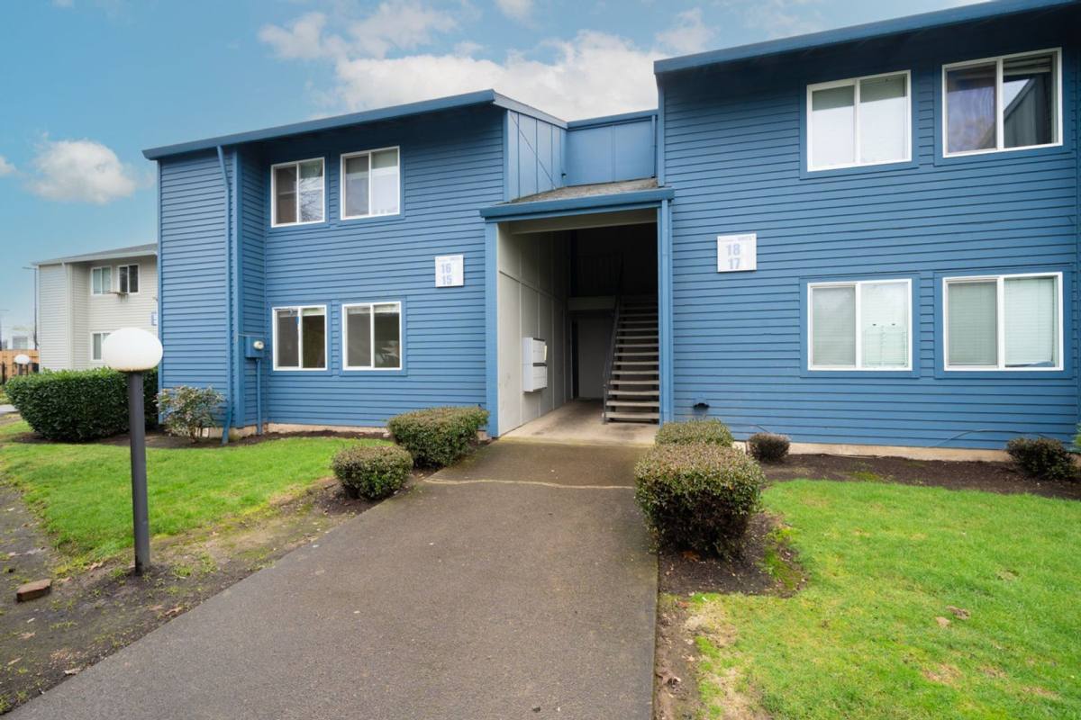 Apartment for rent at 19750 SW Alexander St, Beaverton, OR 97003