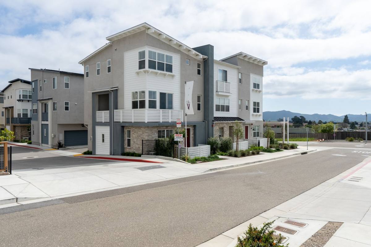Apartment for rent at 1220 Sponza Dr, San Luis Obispo, CA 93401