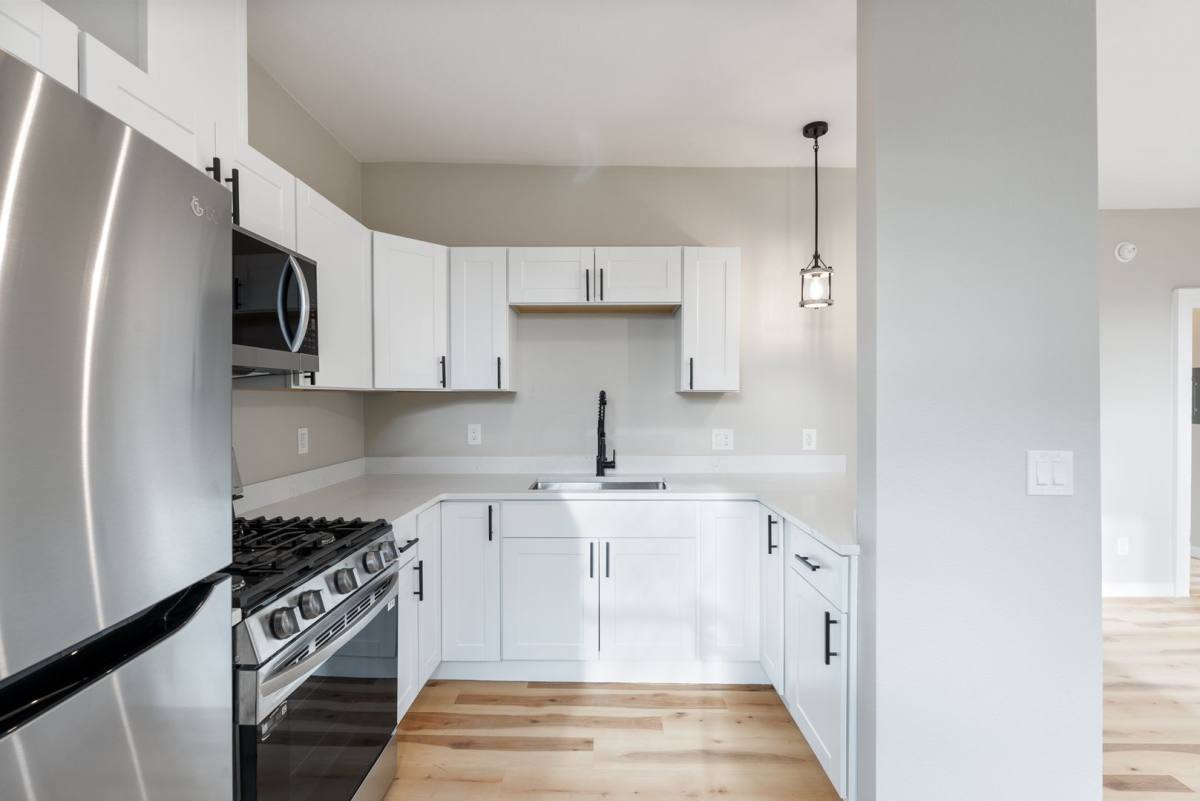 Apartment for rent at 3433-3451 SE Belmont St, Portland, OR 97214