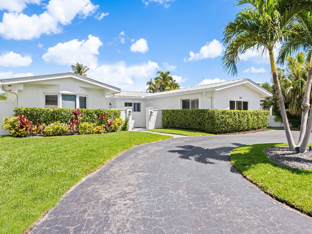 House for rent at 2011 NE 60th St, Fort Lauderdale, FL 33308