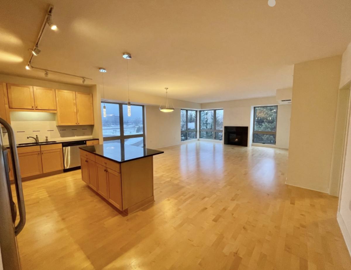 Apartment for rent at 4910 W 77th St, Minneapolis, MN 55435