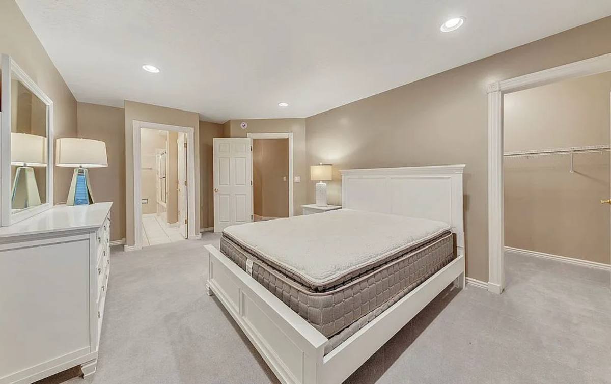 House for rent at 825 E Capitol Blvd, Salt Lake City, UT 84103