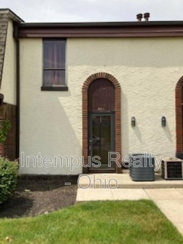 Condo for rent at 2011 Baldwin Rd, Reynoldsburg, OH 43068