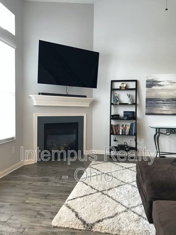 Condo for rent at 5081 Dinard Way, Columbus, OH 43221