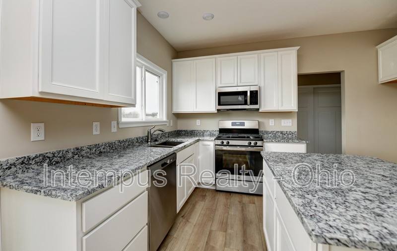 House for rent at 1003 Beehive Grove, Grove City, OH 43123