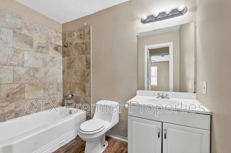 Apartment for rent at 905 Parmer Ave #A, Killeen, TX 76541