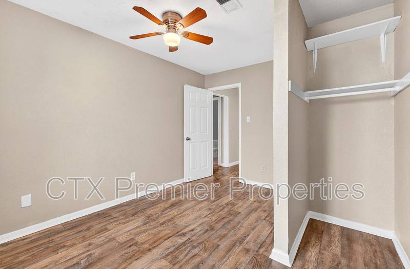 Apartment for rent at 905 Parmer Ave #A, Killeen, TX 76541