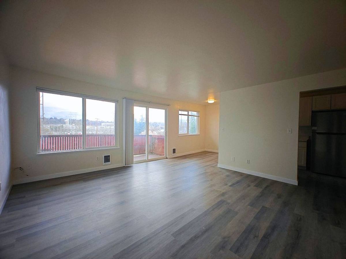 Apartment for rent at 10002 Des Moines Memorial Dr S, Seattle, WA 98168