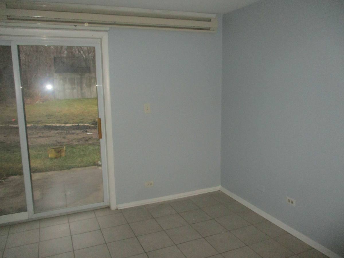 Apartment for rent at 2901 Willow Lane #A6, Zion, IL 60099