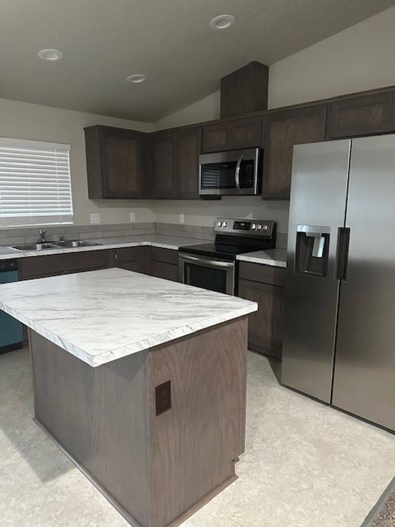 House for rent at 1010 E Mount Baker St, Othello, WA 99344