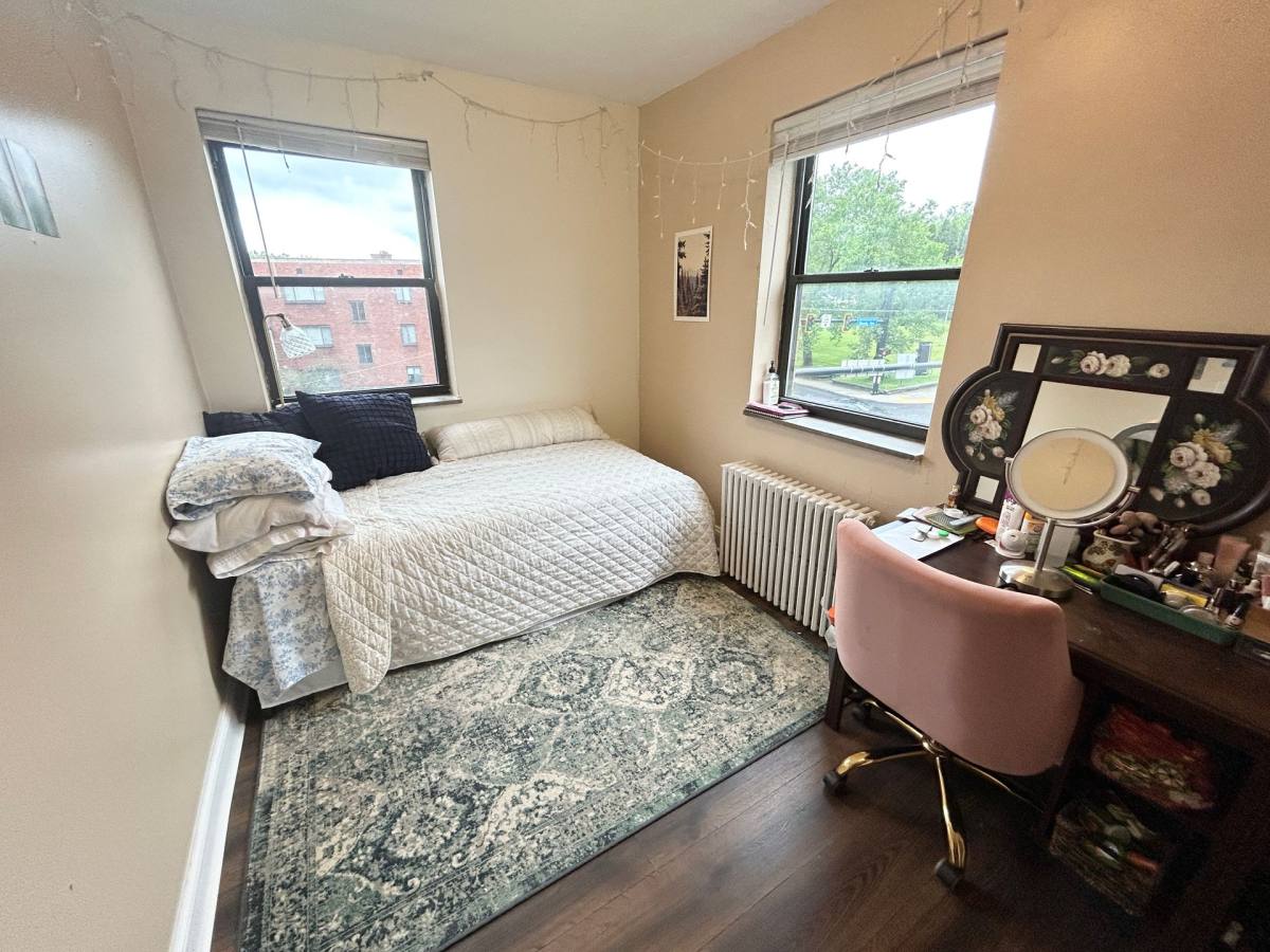 Apartment for rent at 6235 Fifth Ave, Pittsburgh, PA 15232