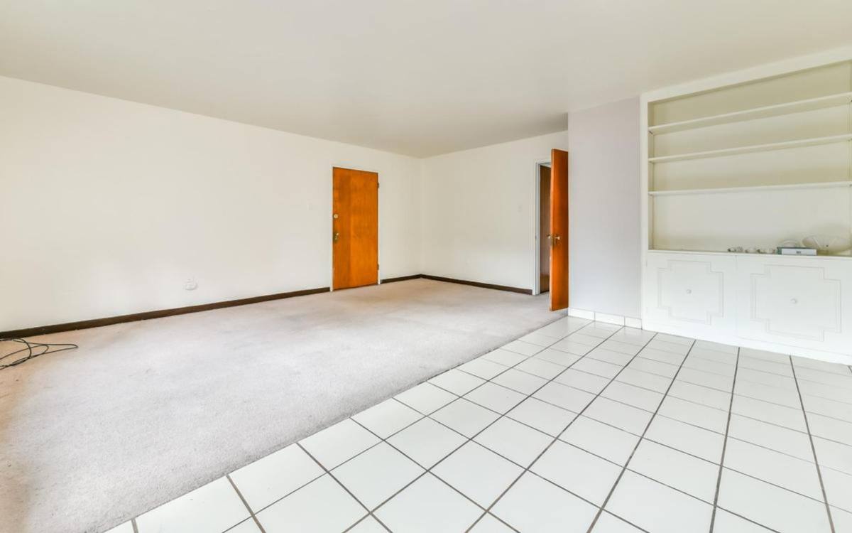 Apartment for rent at 6235 Fifth Ave, Pittsburgh, PA 15232